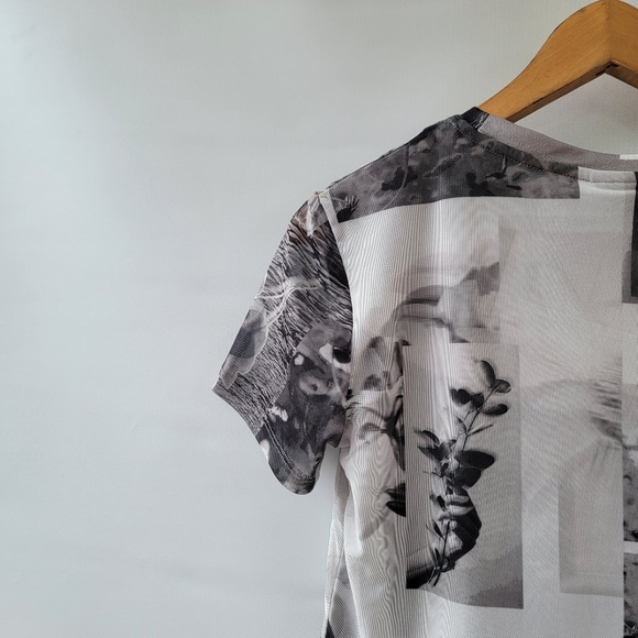 Desigual Collage Arty Photo Double Layer Short Sleeve  Women's Size Large Medium - Picture 9 of 11